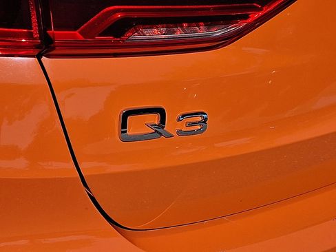 Used 2024 Audi Q3 2.0T Premium image 32