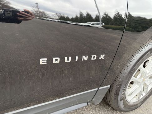 Used 2023 Chevrolet Equinox LS w/ LS Convenience Package image 28