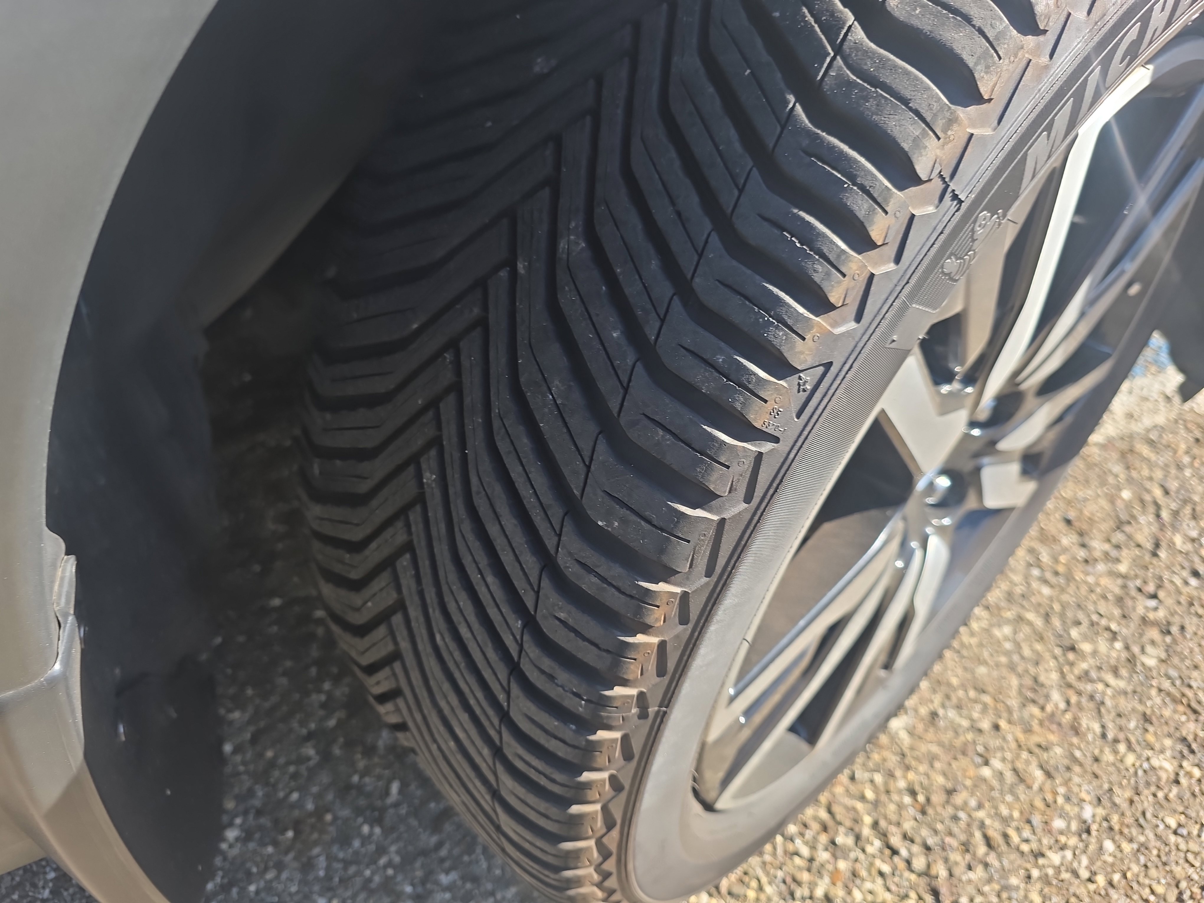 Used 2019 Honda Pilot Touring image 16