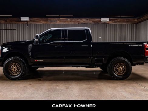 Used 2025 Ford F350 Platinum w/ Tremor Off-Road Package AWD/4WD image 5