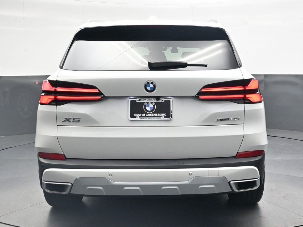 Used 2026 BMW X5 xDrive40i w/ Premium Package AWD/4WD image 5