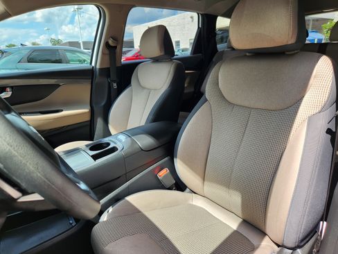 Certified 2023 Hyundai Santa Fe SE AWD/4WD image 7