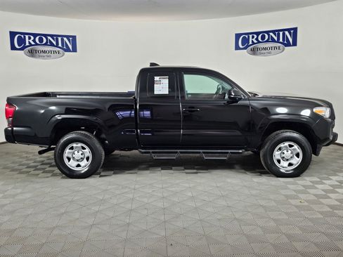 Used 2023 Toyota Tacoma SR image 7