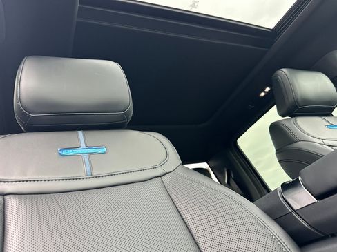 New 2025 Ford F150 Platinum w/ Equipment Group 702A High image 15