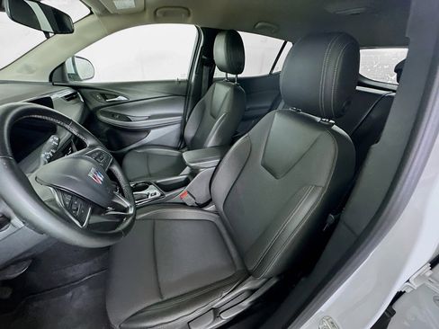 Used 2025 Buick Encore GX Preferred FWD image 13