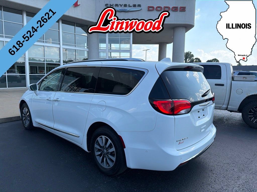 Used 2020 Chrysler Pacifica Touring-L Plus w/ Advanced Safetytec Group FWD image 3