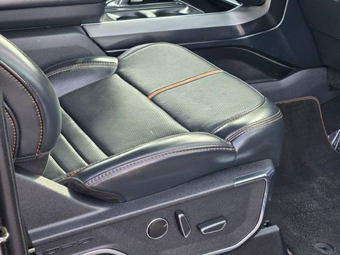 Used 2023 Ford F150 Platinum image 7