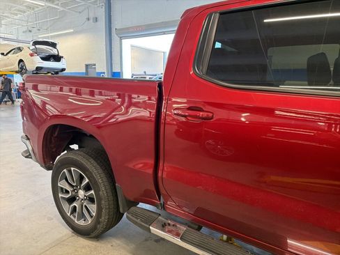 Used 2023 Chevrolet Silverado 1500 LT RWD image 5