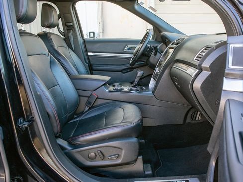 Used 2019 Ford Explorer Sport w/ Equipment Group 401A image 38