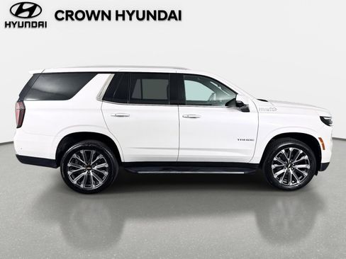 Used 2025 Chevrolet Tahoe High Country RWD image 5