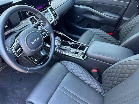Used 2023 Kia Sorento SX Prestige AWD/4WD image 9