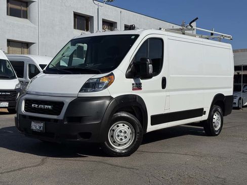 Used 2022 RAM ProMaster 2500 FWD image 2