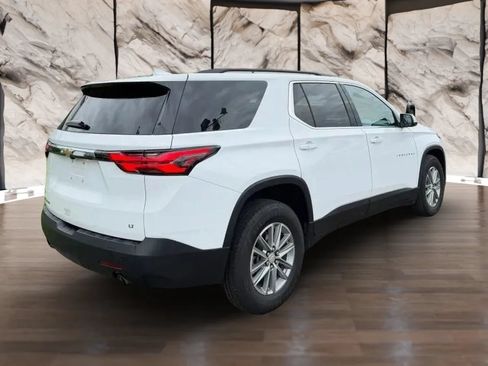 Used 2022 Chevrolet Traverse LT AWD/4WD image 6
