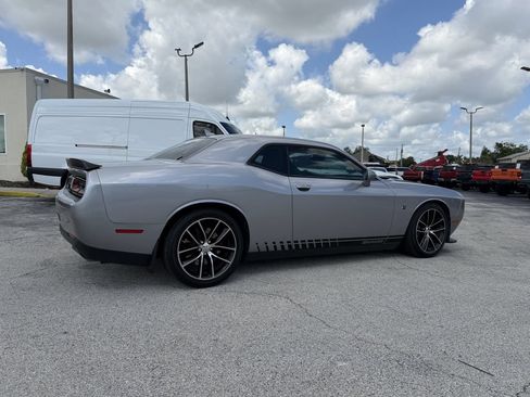 Used 2016 Dodge Challenger R/T Scat Pack RWD image 5