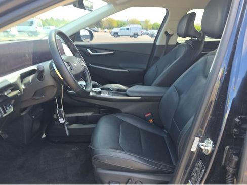 Used 2022 Kia EV6 Wind w/ Wind Technology Package AWD/4WD image 3