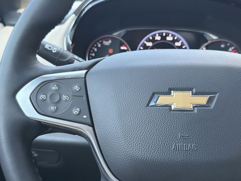 Used 2023 Chevrolet Traverse Premier FWD image 30