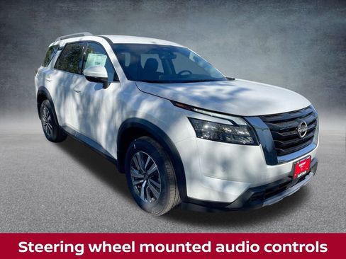 New 2025 Nissan Pathfinder SL w/ Cargo Package image 19