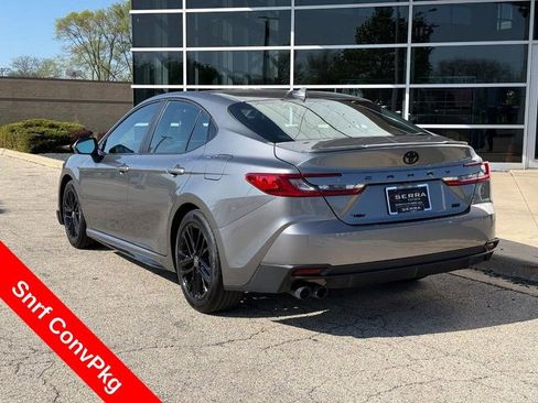 Used 2025 Toyota Camry SE w/ Convenience Package FWD image 5