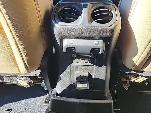 Used 2018 Jeep Wrangler Unlimited Sahara w/ Dual Top Group image 20