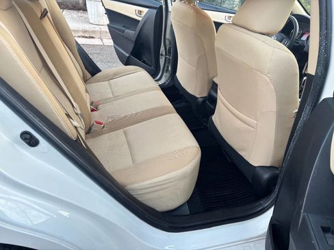 Used 2018 Toyota Corolla LE image 26