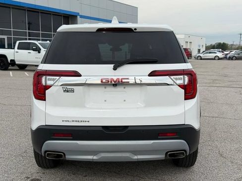 Certified 2023 GMC Acadia SLE FWD image 4