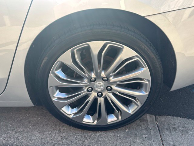 Used 2017 Buick LaCrosse Premium w/ Driver Confidence Package #2 AWD/4WD image 30