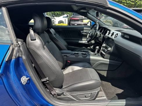 Certified 2017 Ford Mustang Premium RWD image 32