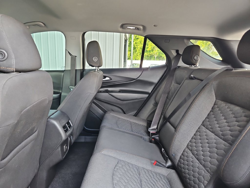 Used 2020 Chevrolet Equinox LT FWD image 27