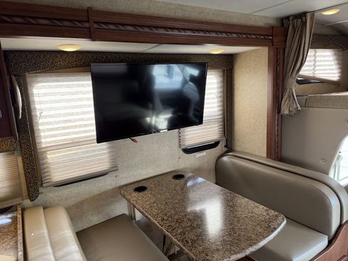 Used 2016 Ford E-450 and Econoline 450 Super Duty w/ Motorhome Prep Package image 52