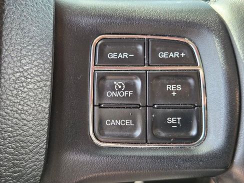 Used 2019 RAM 1500 Big Horn image 29