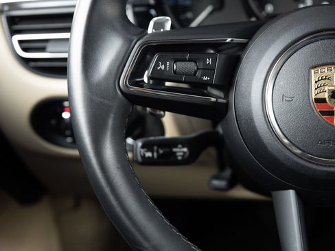 Certified 2023 Porsche Macan AWD/4WD image 15