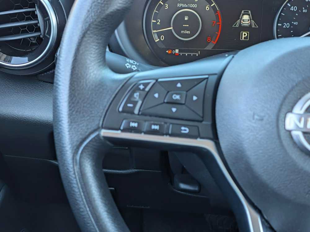 Used 2023 Nissan Kicks SV FWD image 27