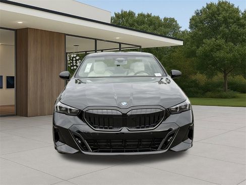 New 2026 BMW 530i 530i w/ M Sport Package image 4