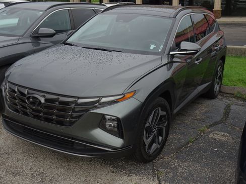 Used 2022 Hyundai Tucson Limited FWD image 2
