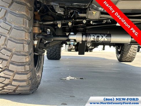 New 2026 Ford F250 Lariat w/ Black Appearance Package image 44