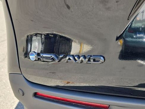 Used 2025 Toyota Sienna XLE Woodland Edition AWD/4WD image 31