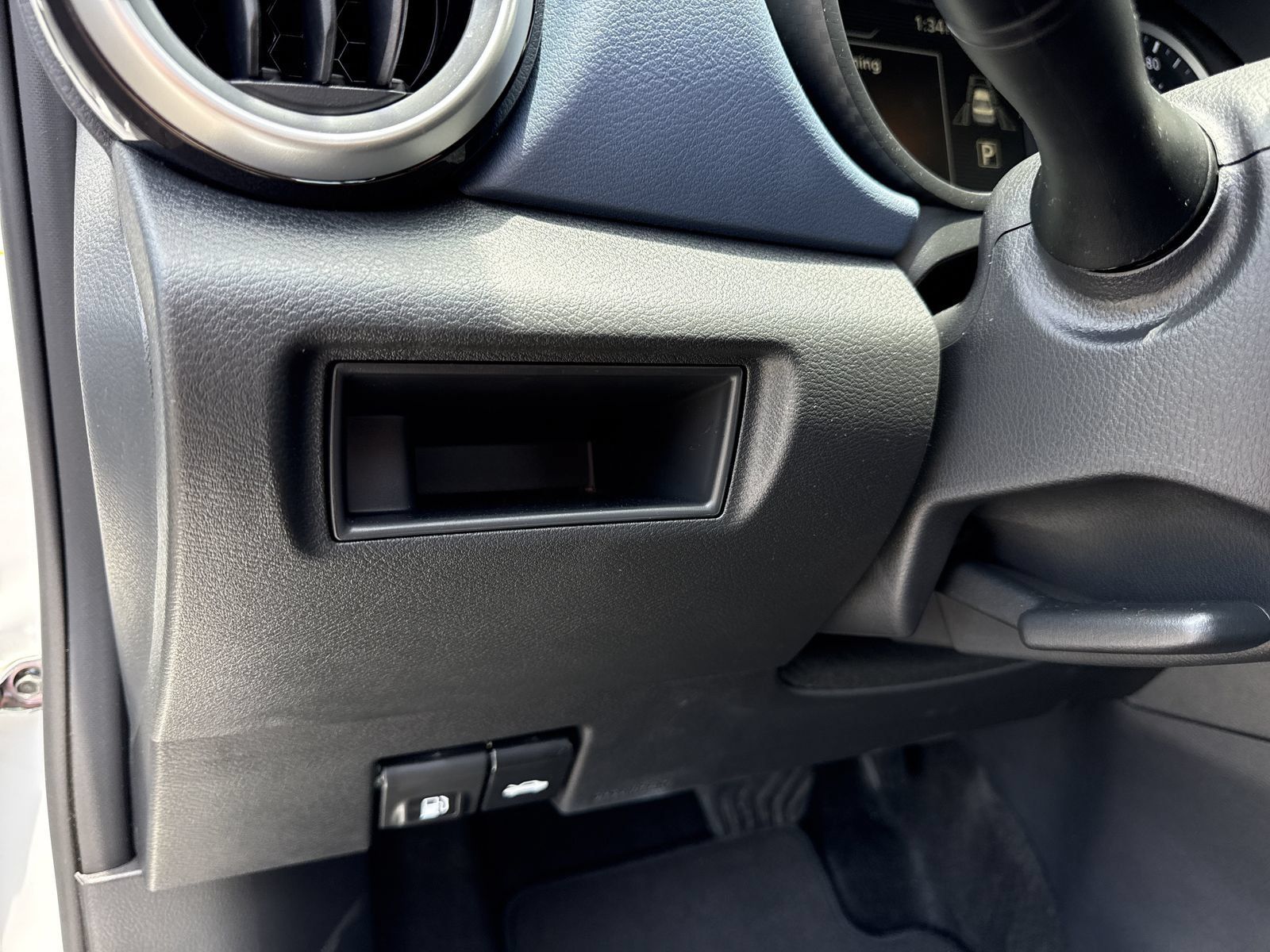 Used 2025 Nissan Versa SV w/ Trunk Package FWD image 16