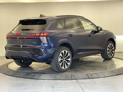 New 2026 Audi Q3 quattro 2.0T AWD/4WD image 7