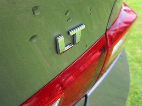 Used 2024 Chevrolet Malibu LT image 10