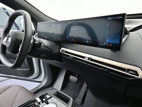 New 2025 BMW iX xDrive50 image 20