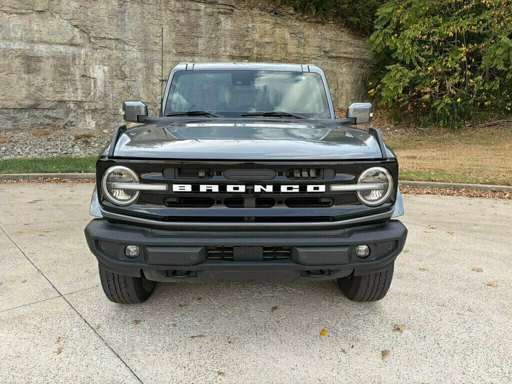Used 2022 Ford Bronco Outer Banks AWD/4WD image 5