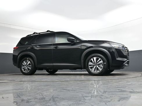 New 2026 Nissan Pathfinder SL image 35