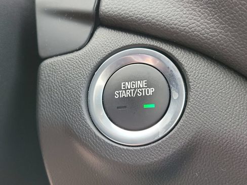 Used 2022 Chevrolet Equinox LT FWD image 31