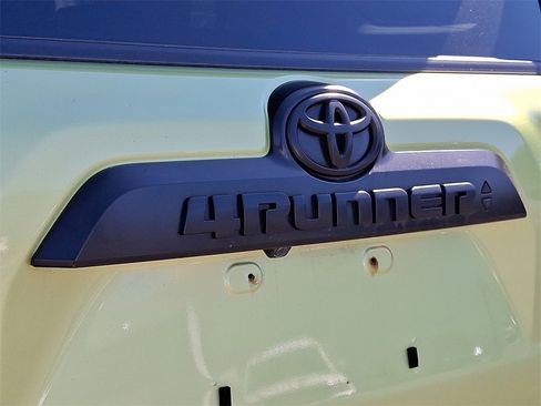 Used 2023 Toyota 4Runner TRD Off-Road Premium image 32
