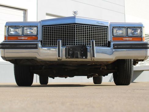 Used 1987 Cadillac Brougham image 9