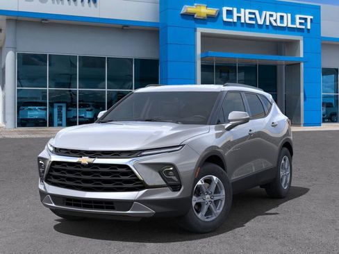 New 2025 Chevrolet Blazer LT image 6