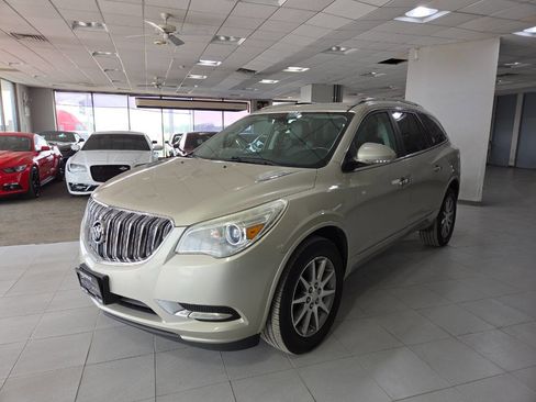 Used 2015 Buick Enclave Leather FWD image 3
