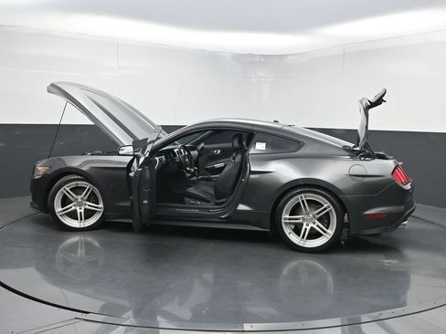 Used 2016 Ford Mustang Premium RWD image 33