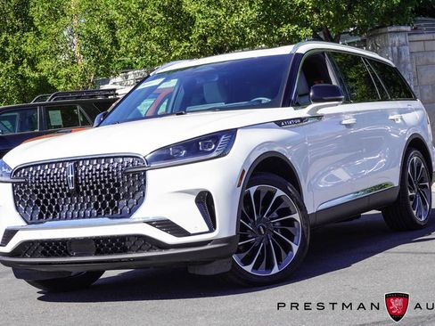Used 2025 Lincoln Aviator Reserve w/ Illumination Package AWD/4WD image 18