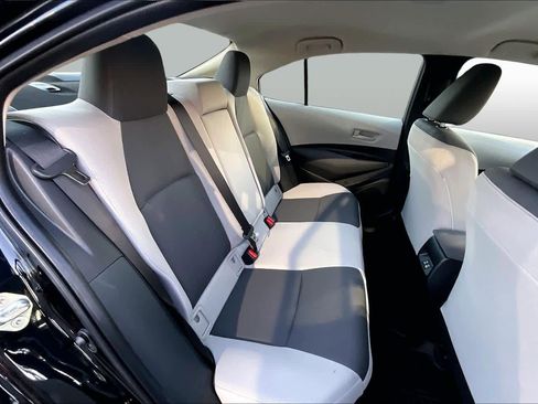 Certified 2025 Toyota Corolla LE image 17